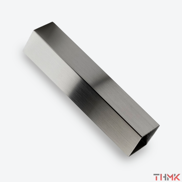 Труба алюминиевая профильная 40х40х1,5 АД31Т1